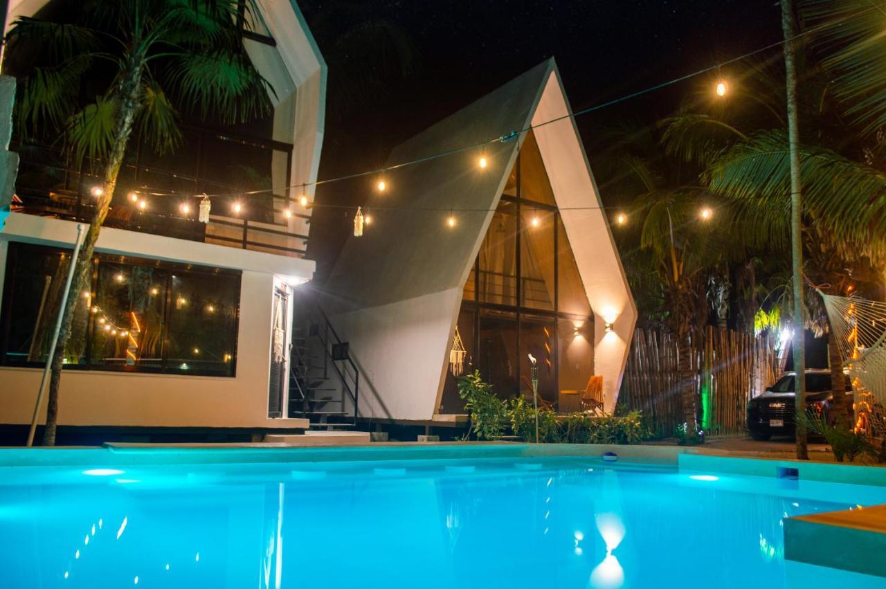 Xtambaa Cabins & Spa Only Adults El Cuyo Εξωτερικό φωτογραφία