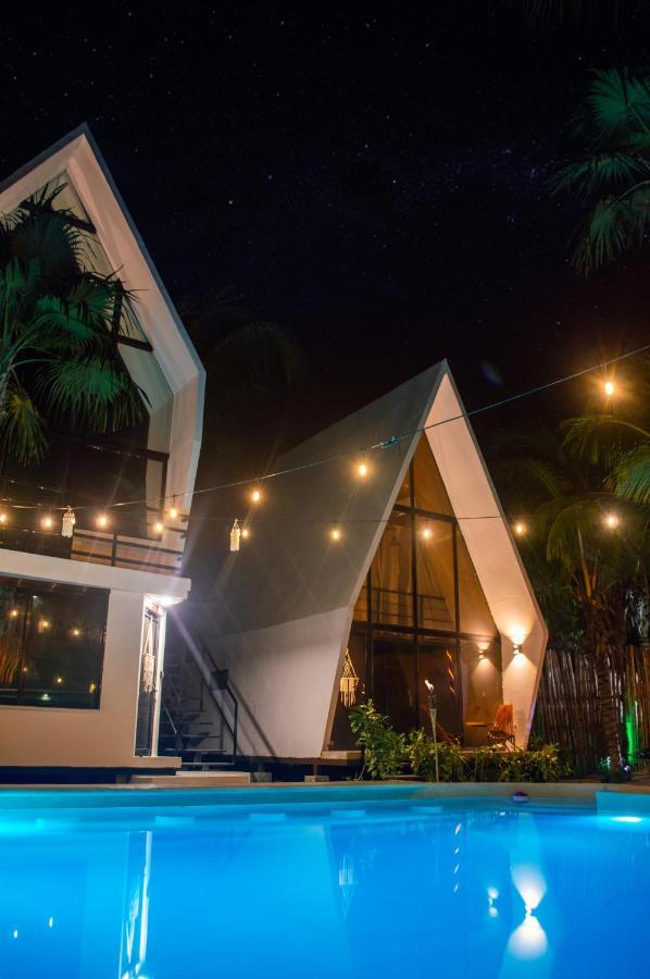 Xtambaa Cabins & Spa Only Adults El Cuyo Εξωτερικό φωτογραφία