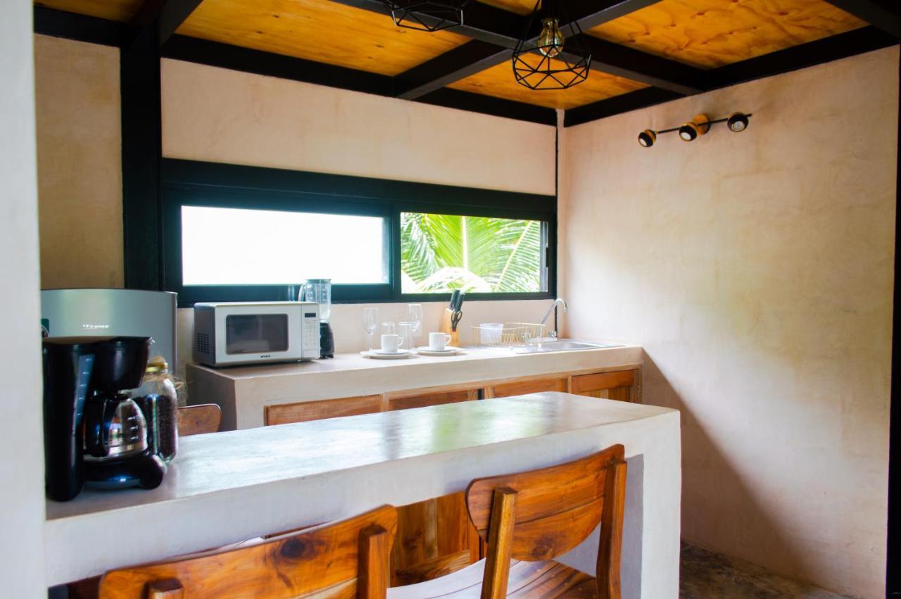 Xtambaa Cabins & Spa Only Adults El Cuyo Εξωτερικό φωτογραφία