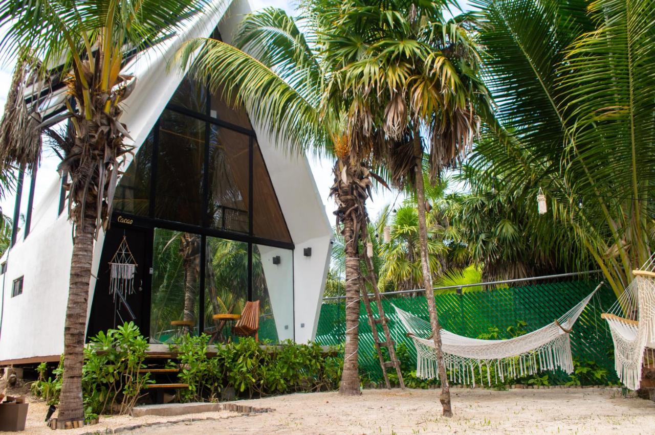 Xtambaa Cabins & Spa Only Adults El Cuyo Εξωτερικό φωτογραφία
