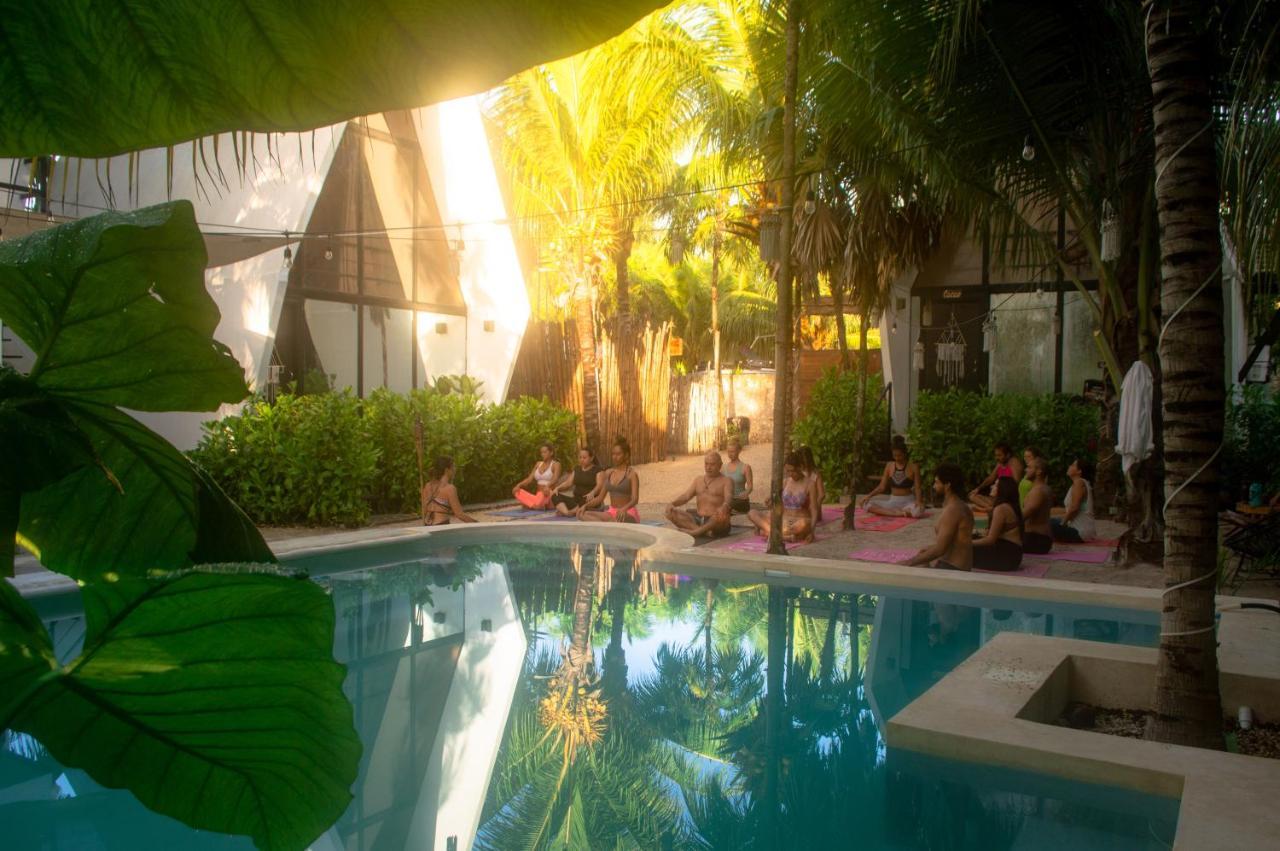 Xtambaa Cabins & Spa Only Adults El Cuyo Εξωτερικό φωτογραφία