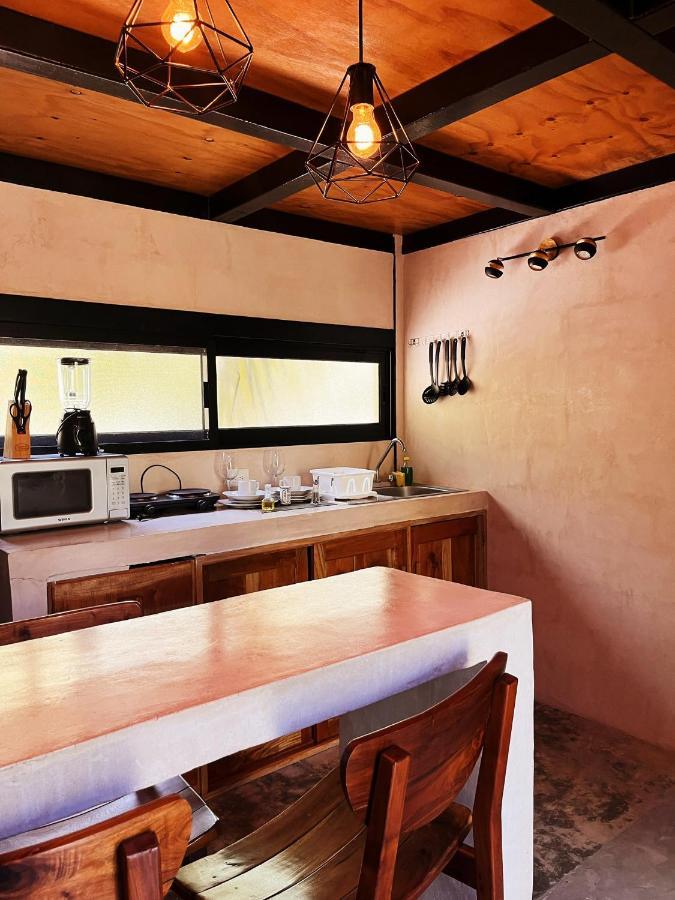 Xtambaa Cabins & Spa Only Adults El Cuyo Εξωτερικό φωτογραφία