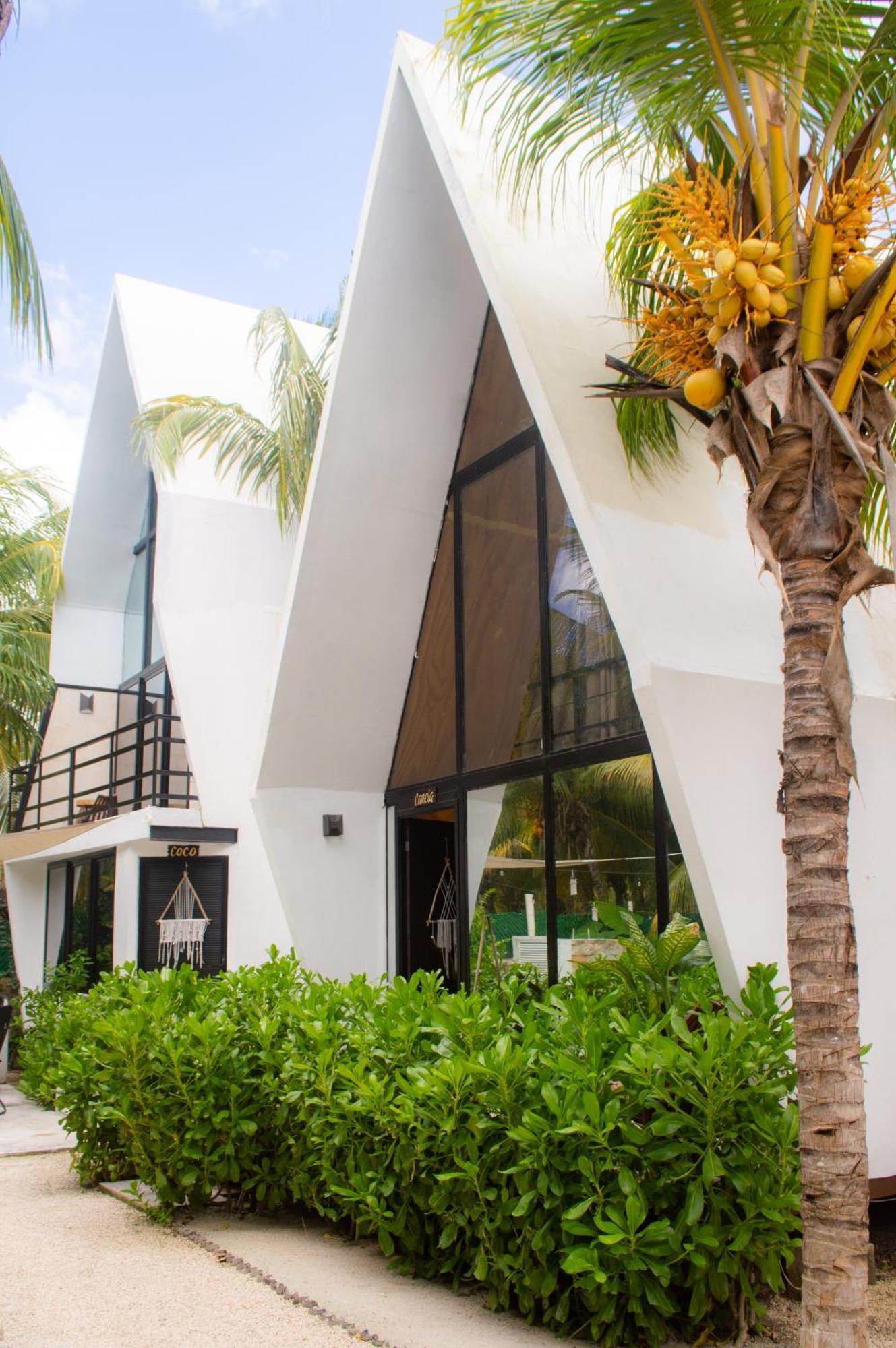 Xtambaa Cabins & Spa Only Adults El Cuyo Εξωτερικό φωτογραφία